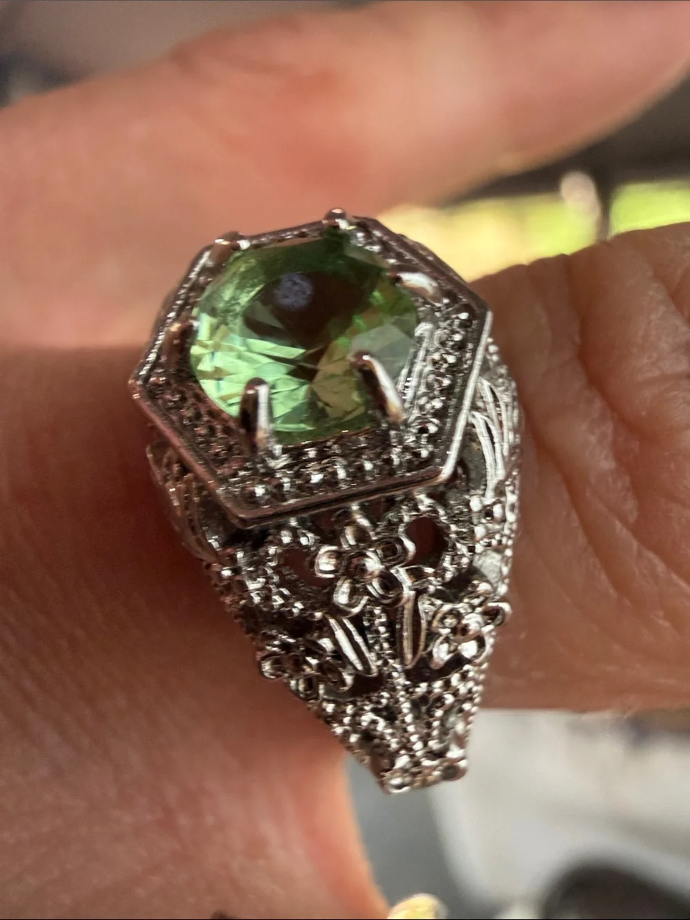 PERIDOT VINTAGE STYLE ART DECO FILIGREE RING Sz7